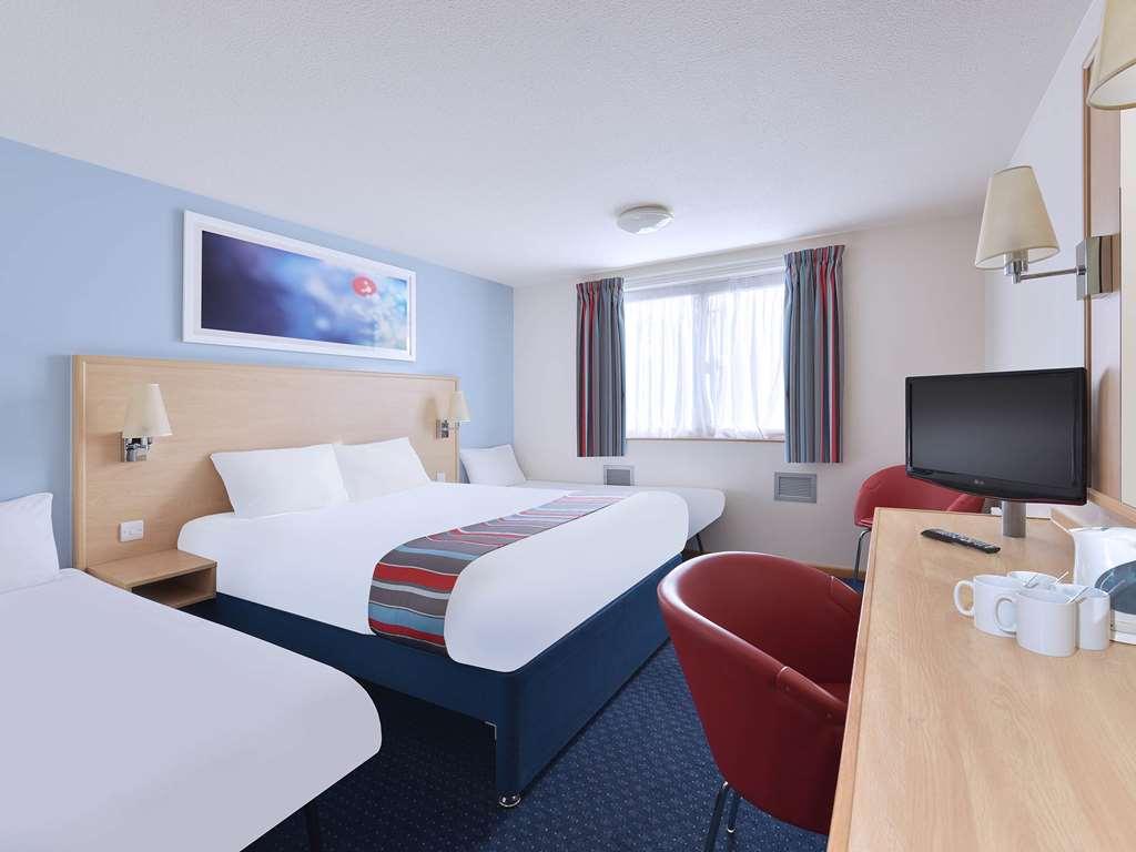 Travelodge Ilminster Pokoj fotografie